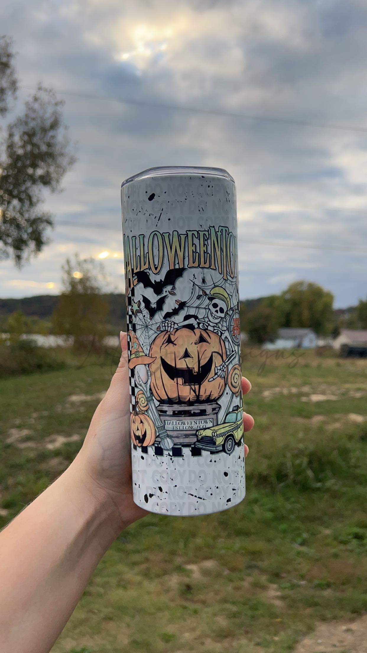 Halloweentown 20 oz tumbler