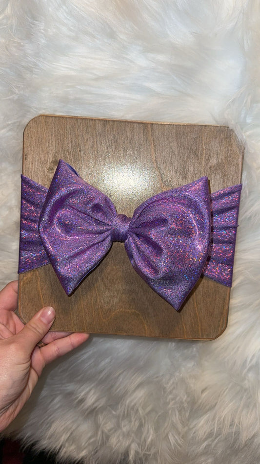Lilac hologram bow
